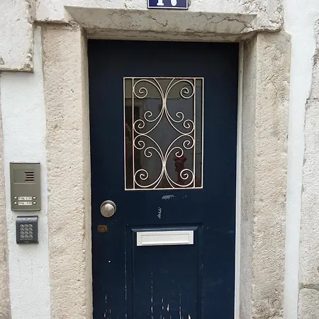 Central Lisbon Studio Лиссабон